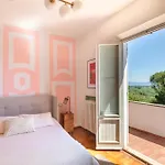 16th Century Townhouse, Large Garden Near Lake, Tuscany And Umbria - Sleeps 18 Casa de Férias