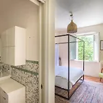 16th Century Townhouse, Large Garden Near Lake, Tuscany And Umbria - Sleeps 18 Casa de Férias