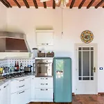 16th Century Townhouse, Large Garden Near Lake, Tuscany And Umbria - Sleeps 18 * Gioiella