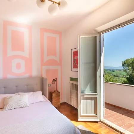 16th Century Townhouse, Large Garden Near Lake, Tuscany And Umbria - Sleeps 18 Semesterbostad