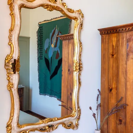 16th Century Townhouse, Large Garden Near Lake, Tuscany And Umbria - Sleeps 18 * Gioiella